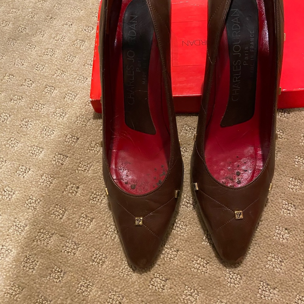 Charles Jourdan Brown Heels with Red Interior and Pointed Toe Design